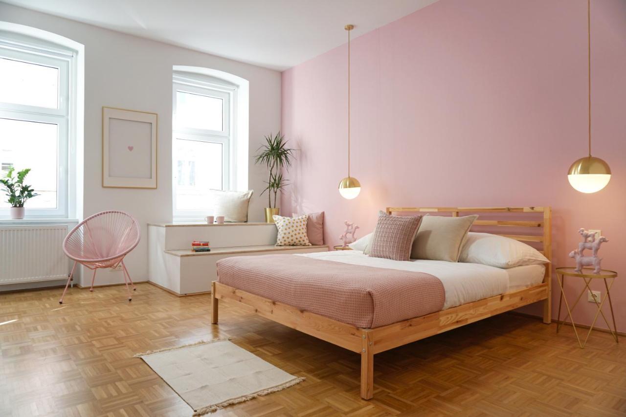 Vibrant Design Apartments - Full Kitchen - Wi-Fi - 18 Mins To City Centre Wien Eksteriør bilde