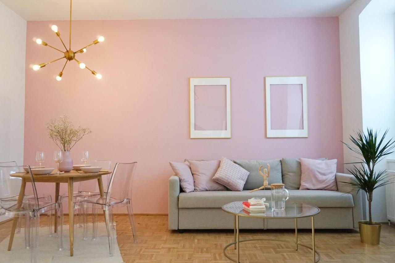 Vibrant Design Apartments - Full Kitchen - Wi-Fi - 18 Mins To City Centre Wien Eksteriør bilde