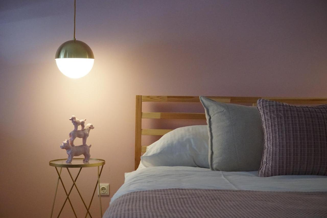 Vibrant Design Apartments - Full Kitchen - Wi-Fi - 18 Mins To City Centre Wien Eksteriør bilde