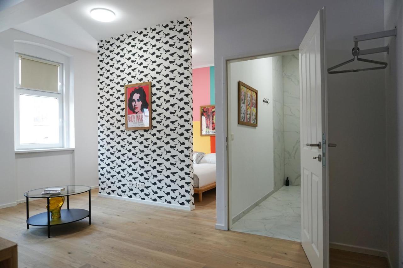 Vibrant Design Apartments - Full Kitchen - Wi-Fi - 18 Mins To City Centre Wien Eksteriør bilde