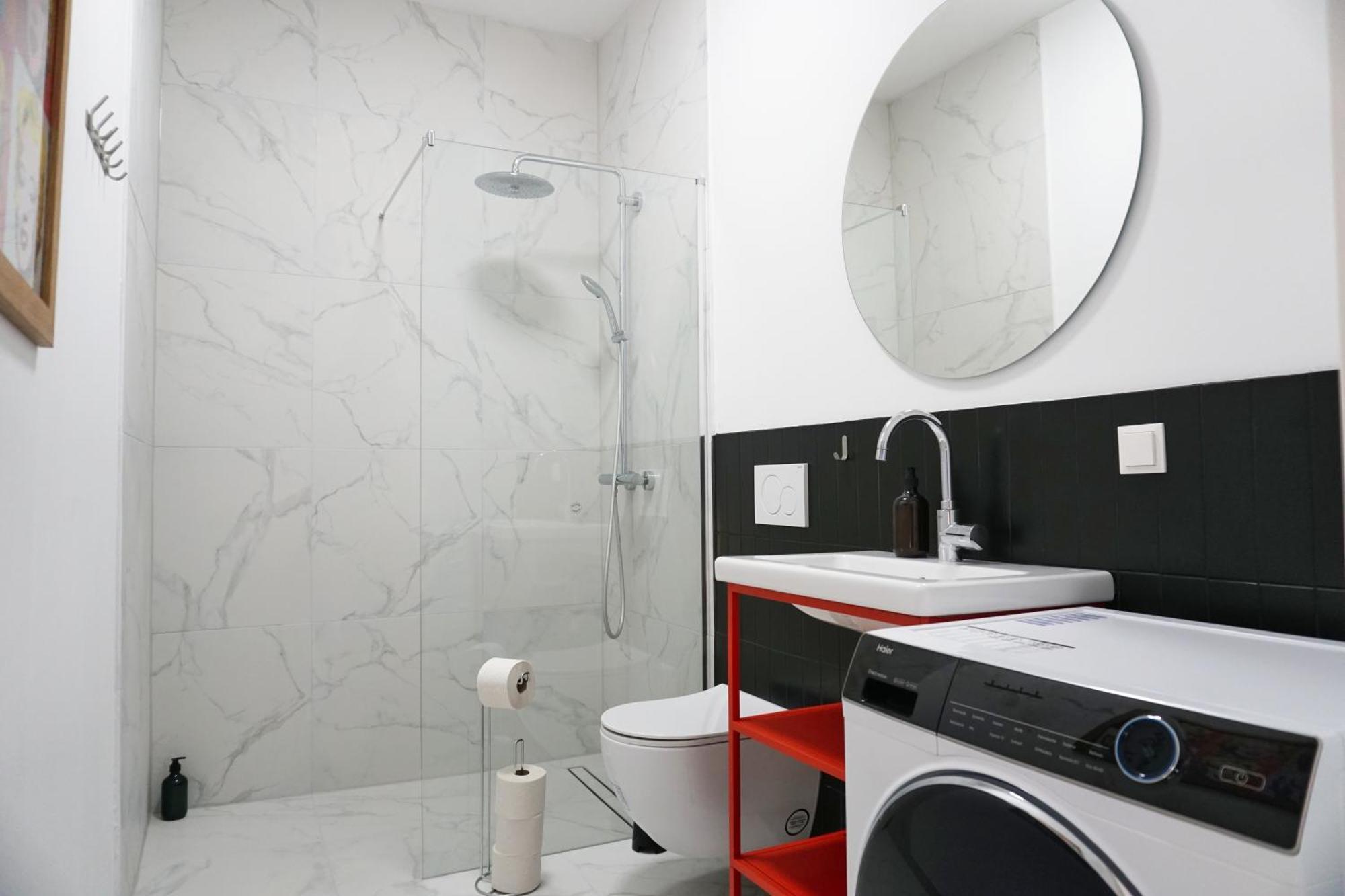 Vibrant Design Apartments - Full Kitchen - Wi-Fi - 18 Mins To City Centre Wien Eksteriør bilde